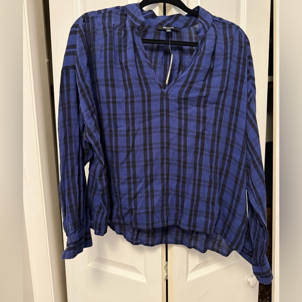 Madewell Women’s NWT Plaid Gauzy V Neck Shirred Neck Shirt, Size Large - Blue